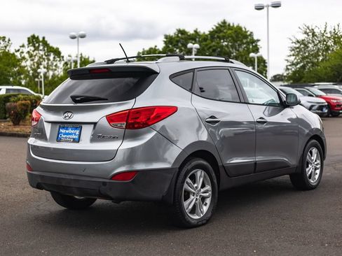 Used 2011 Hyundai Tucson GLS FWD image 9