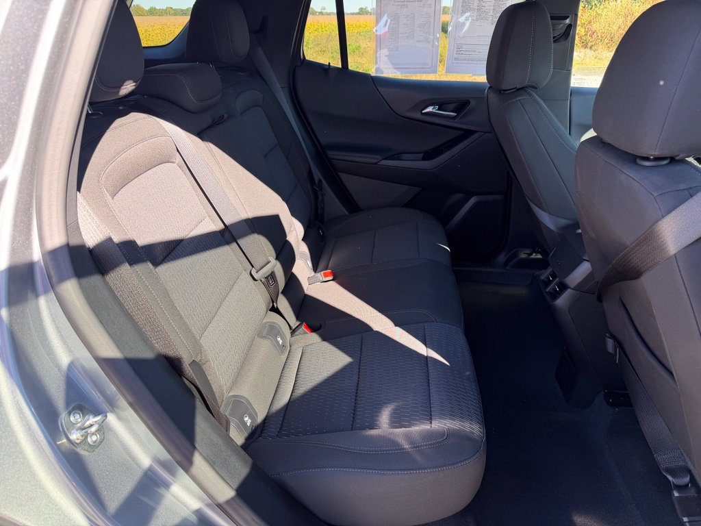 Used 2026 Chevrolet Equinox LT AWD/4WD image 20