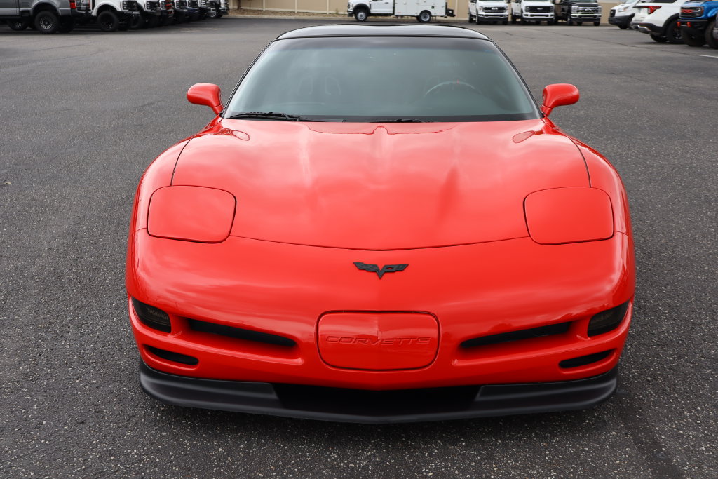 Used 2001 Chevrolet Corvette Coupe RWD image 11