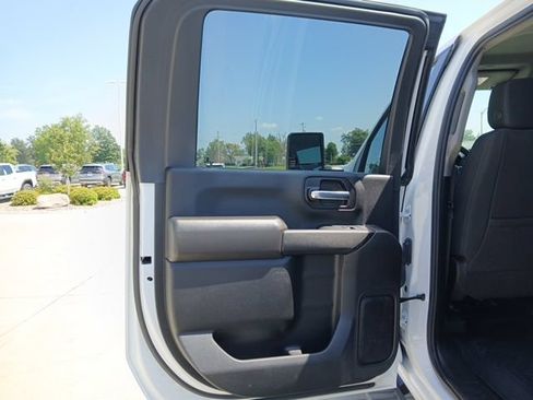 Certified 2022 Chevrolet Silverado 2500 Custom w/ Custom Convenience Package AWD/4WD image 22