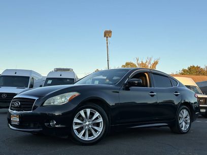 Used 2011 INFINITI M37 x w/ Deluxe Touring Pkg