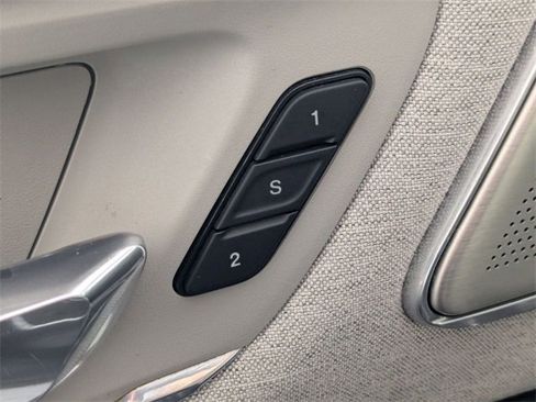 Certified 2022 RAM 1500 Limited image 11