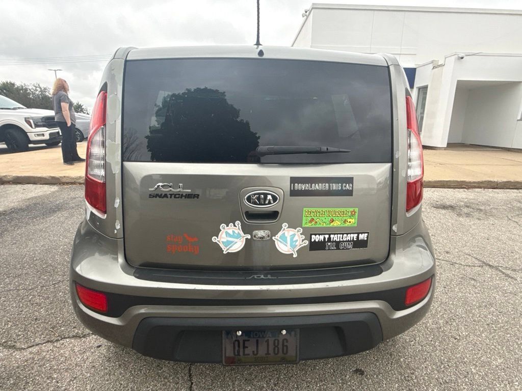 Used 2012 Kia Soul + w/ Audio Pkg FWD image 5