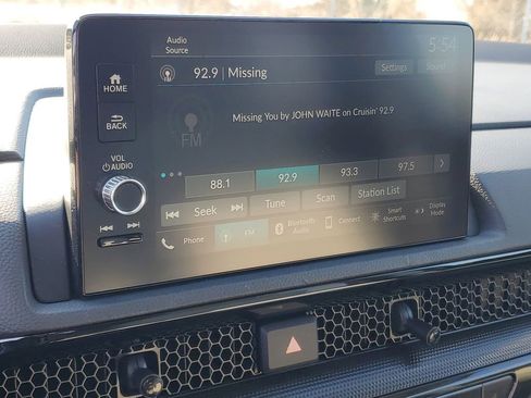 Used 2025 Honda CR-V EX-L image 17