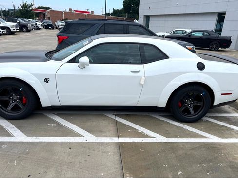 Used 2023 Dodge Challenger SRT Super Stock image 4