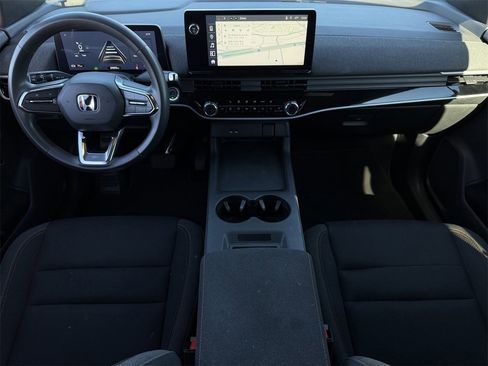Used 2024 Honda Prologue EX image 10
