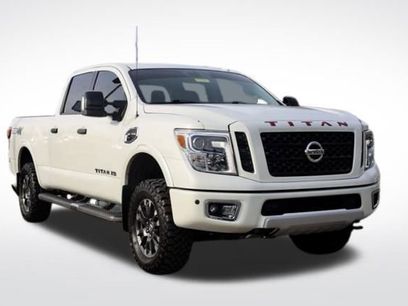 Used 2018 Nissan Titan PRO-4X w/ Pro-4x Convenience Package