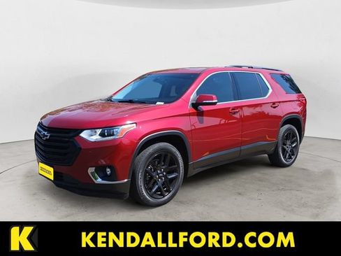Used 2021 Chevrolet Traverse LT w/ LPO, Black Accent Package AWD/4WD image 1