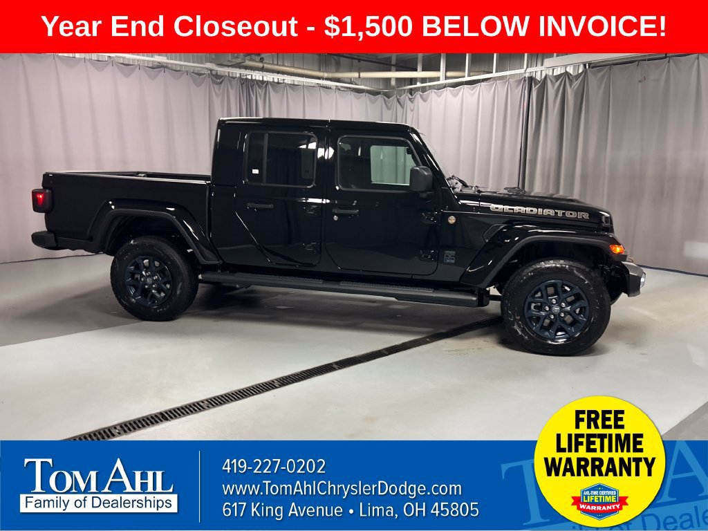 New 2026 Jeep Gladiator Sport AWD/4WD image 8