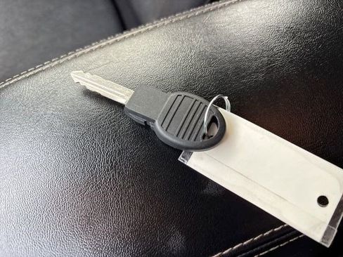 Used 2018 Jeep Cherokee Latitude w/ Cold Weather Group image 48