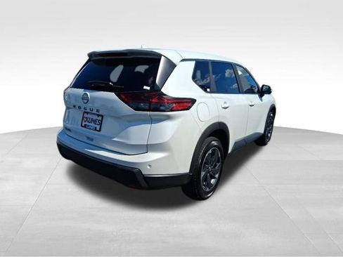 Used 2025 Nissan Rogue SV FWD image 8