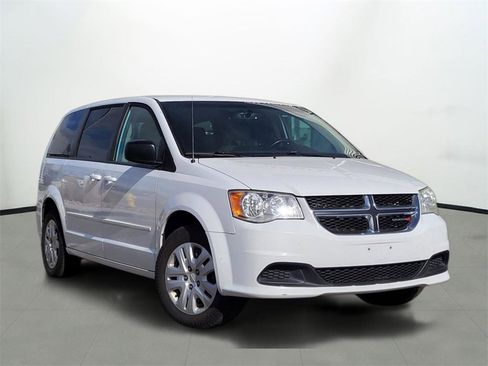 Used 2016 Dodge Grand Caravan SE w/ Quick Order Package 29E SE image 1