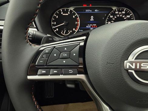 New 2025 Nissan Altima 2.5 SR w/ SR Premium Package image 23