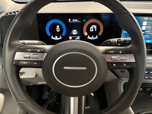 Used 2025 Hyundai Kona SEL FWD image 20