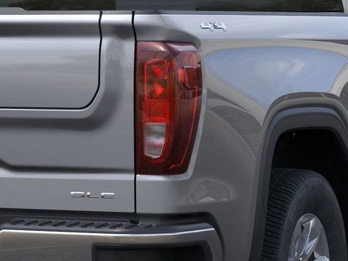 New 2026 GMC Sierra 1500 SLE w/ Preferred Package AWD/4WD image 15