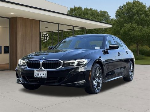 Used 2025 BMW 330i Sedan w/ Convenience Package image 2