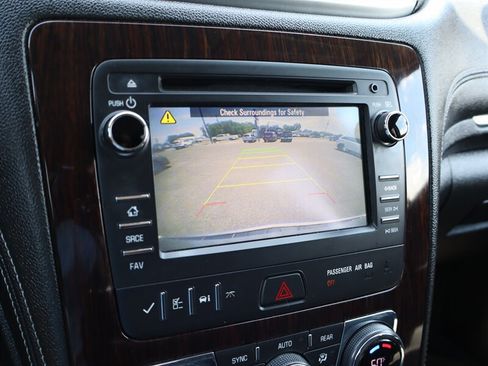 Used 2016 Chevrolet Traverse LT FWD image 27