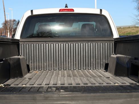 Used 2022 Toyota Tacoma SR image 32