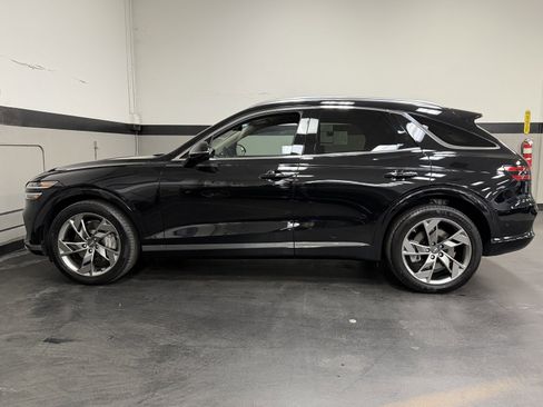 Used 2025 Genesis Electrified GV70 Advanced image 9