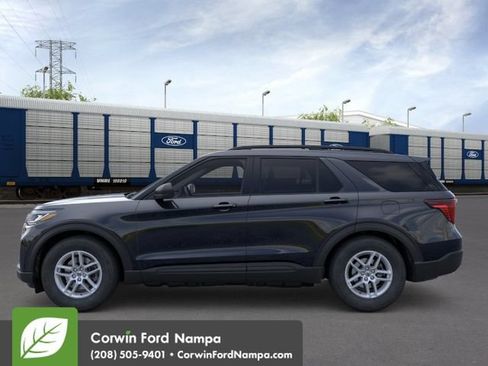 New 2026 Ford Explorer Active AWD/4WD image 4