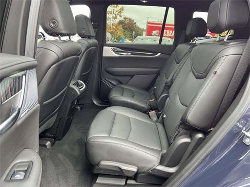 Certified 2025 Cadillac XT6 Premium Luxury image 14