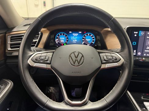 Used 2024 Volkswagen Atlas SE AWD/4WD image 12
