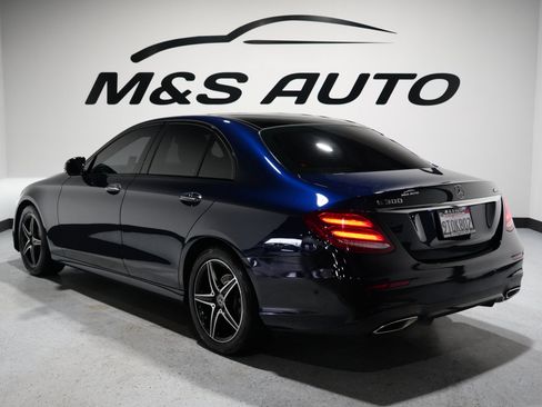 Used 2018 Mercedes-Benz E 300 4MATIC w/ Premium 1 Package image 6