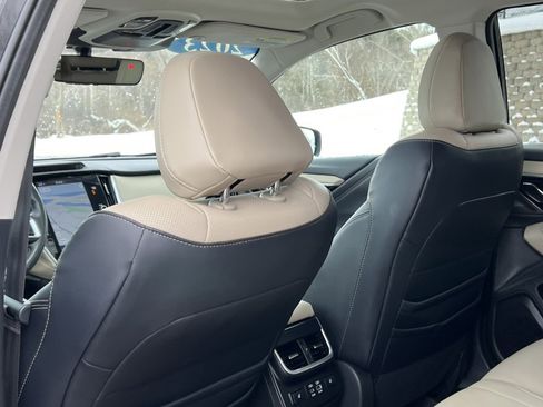 Used 2023 Subaru Outback Limited image 27