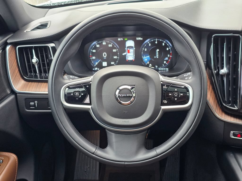 Used 2021 Volvo XC60 T5 Inscription w/ Advanced Package AWD/4WD image 21