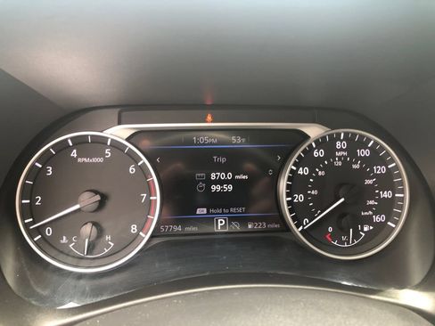 Used 2024 Nissan Sentra SV FWD image 18