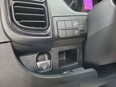 Used 2024 RAM ProMaster 2500 image 13