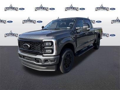New 2026 Ford F250 Lariat w/ Black Appearance Package