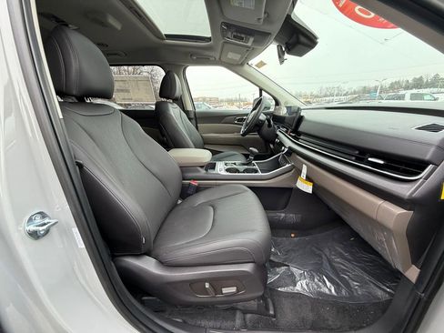 New 2026 Kia Carnival SX FWD image 28