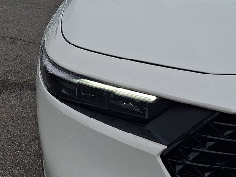 Used 2024 Honda Accord EX image 9