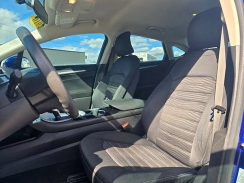 Used 2016 Ford Fusion SE FWD image 10
