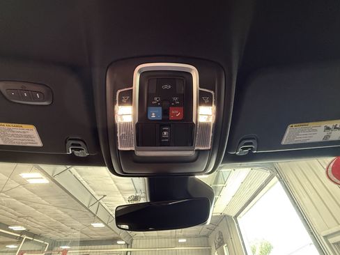 Used 2025 RAM 1500 Big Horn AWD/4WD image 21