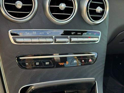 Used 2022 Mercedes-Benz GLC 43 AMG AMG GLC 43 image 32