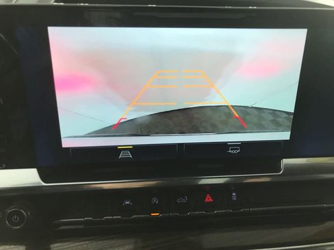 Used 2022 Chevrolet Silverado 1500 LT image 29