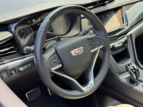 Used 2023 Cadillac XT6 Sport w/ Technology Package AWD/4WD image 21