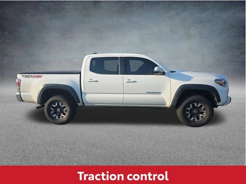 Used 2020 Toyota Tacoma TRD Off-Road AWD/4WD image 4