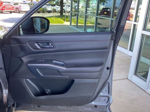 Used 2024 Nissan Pathfinder Rock Creek AWD/4WD image 24