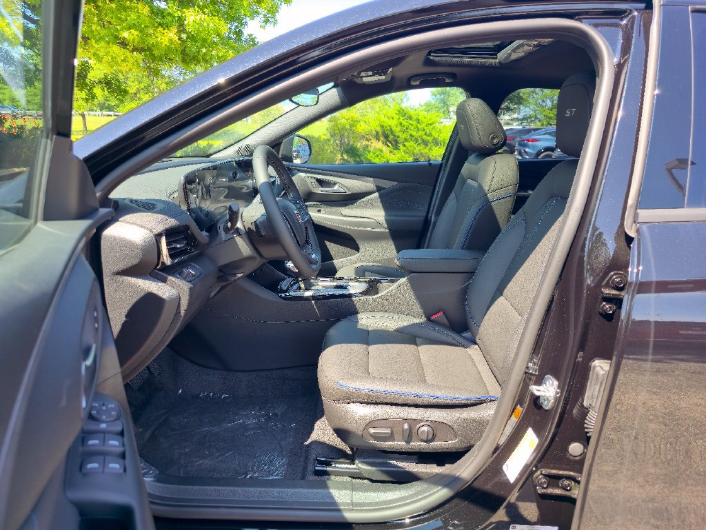 New 2026 Buick Envista Sport Touring w/ Convenience I Package FWD image 22