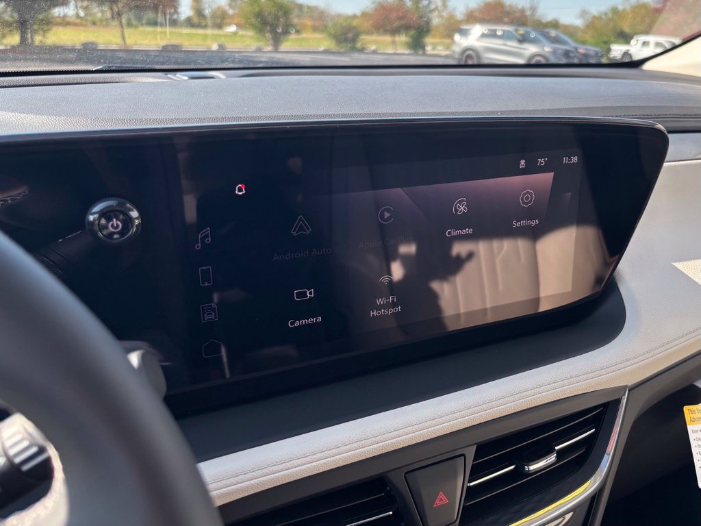 Used 2026 Buick Encore GX Avenir w/ Avenir Technology Package FWD image 32
