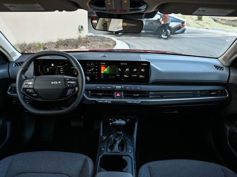 New 2025 Kia K4 EX image 11