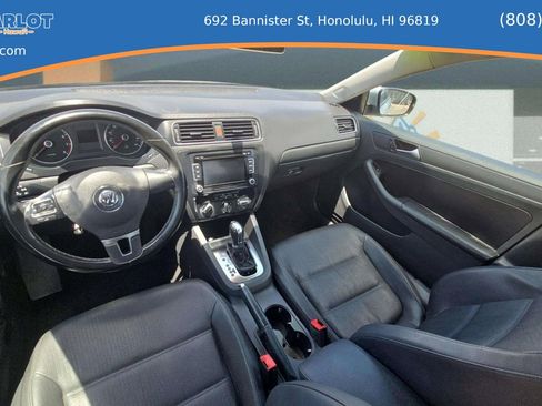 Used 2012 Volkswagen Jetta SE FWD image 10