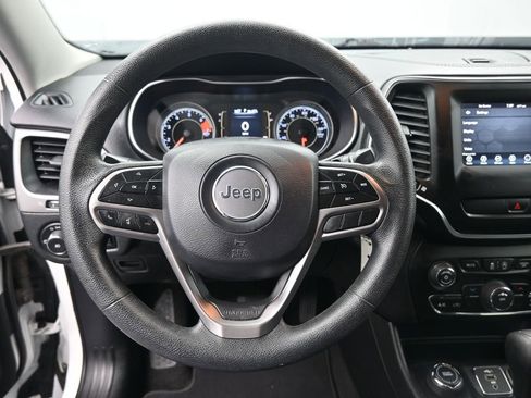 Used 2019 Jeep Cherokee Latitude w/ Popular Appearance Group AWD/4WD image 31