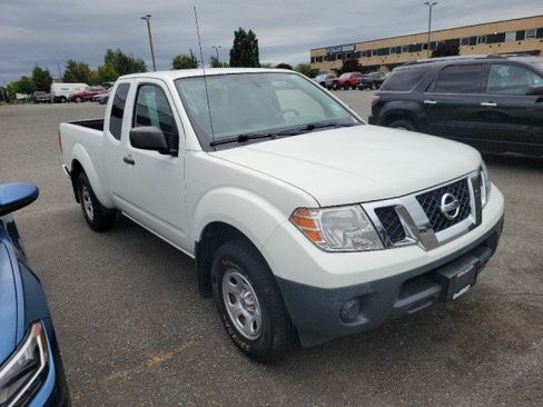 Used 2019 Nissan Frontier S RWD image 3