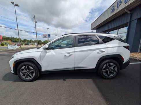 Used 2025 Hyundai Tucson SEL FWD image 9