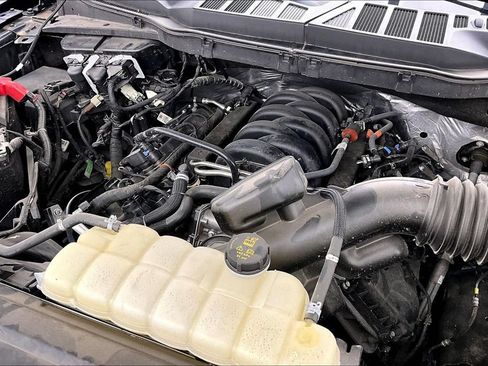 Certified 2024 Ford F150 XLT w/ Equipment Group 302A MID AWD/4WD image 35