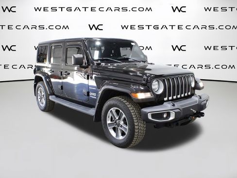 Used 2019 Jeep Wrangler Unlimited Sahara image 2